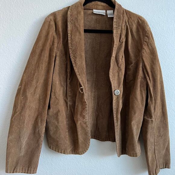 Brown leather jacker with button - Picture 7 of 8